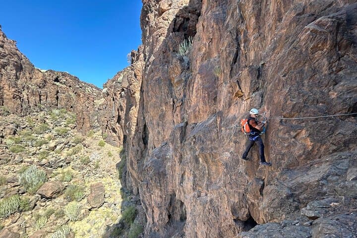Adventure Route through the cliffs of Rocky Mountains Maspalomas