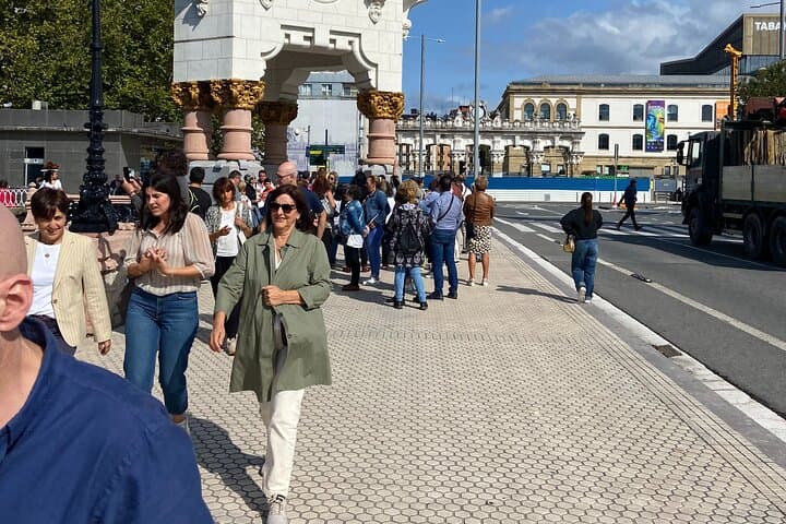 Walking Tour in San Sebastian