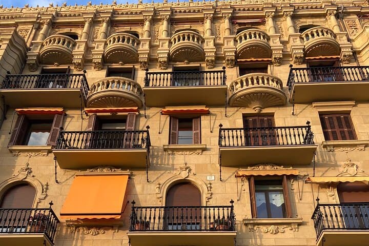 Walking Tour in San Sebastian