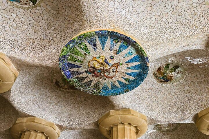 Barcelona: Park Guell Skip the Line Ticket and Guided Tour