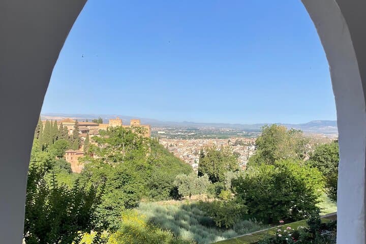 Luxury Private Alhambra & Generalife Tour from Motril port