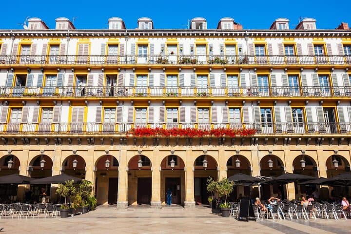 Essentials San Sebastian Private Walking Tour