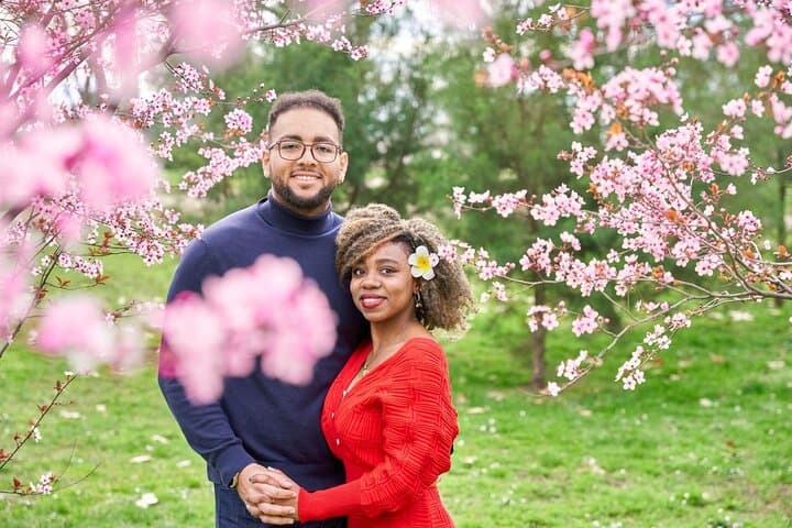 Private Professional Photoshoot in Retiro Park in Madrid