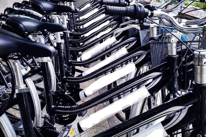 San Sebastian bike tour with FREE pintxo and drink!