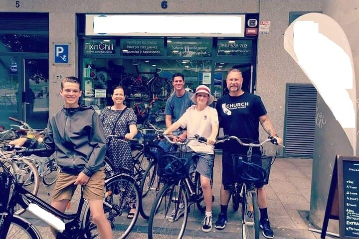 San Sebastian bike tour with FREE pintxo and drink!