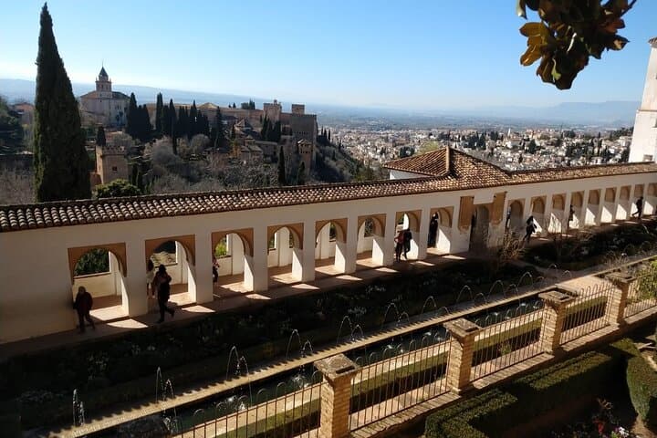 Legends of the Alhambra Tour with Tickets Included