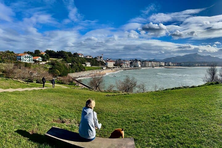 San Sebastián: Transfer to Biarritz