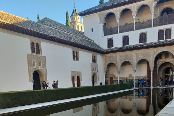 Legends of the Alhambra Tour with Tickets Included