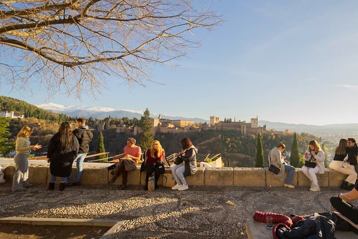 Granada Albaicín & Sacromonte Exclusive Walk Tour in the Old Town