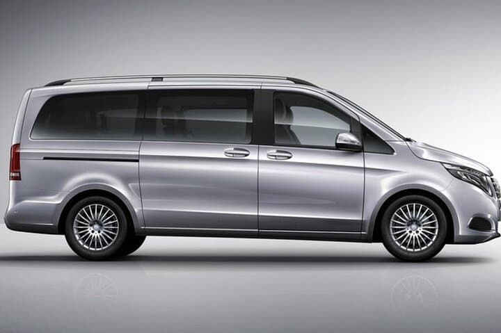Barcelona Airport/cruise port/city private Taxi Transfer