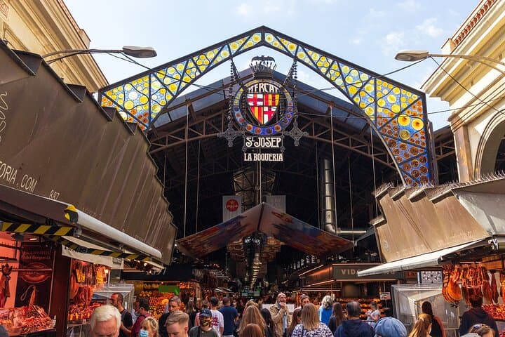 Barcelona Old Town Private Tour: Past and Present
