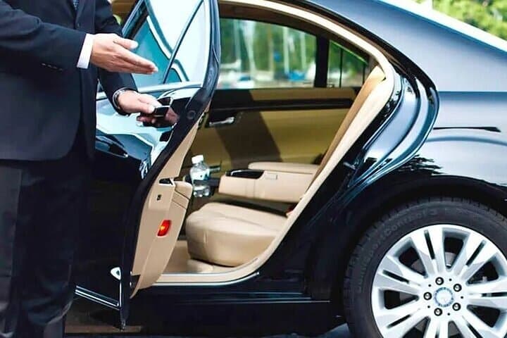 Private One-way Airport Transfer Madrid Airport To Madrid