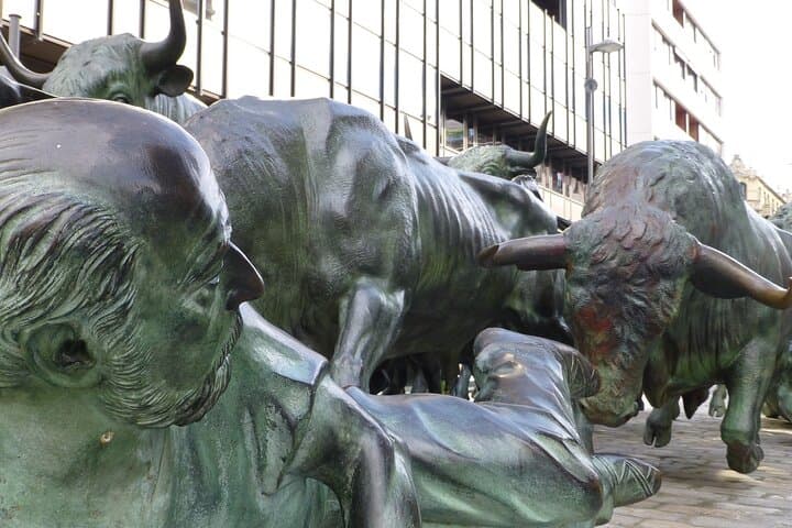 Pamplona Uncovered: Ultimate Legends & Bull Run Walking Tour
