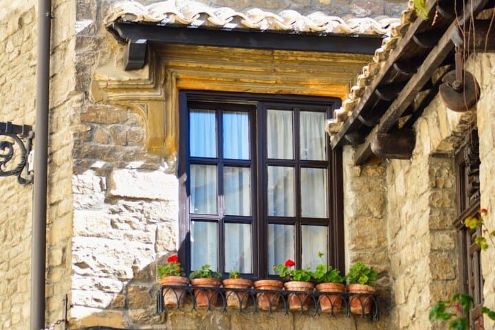 Pamplona Uncovered: Ultimate Legends & Bull Run Walking Tour