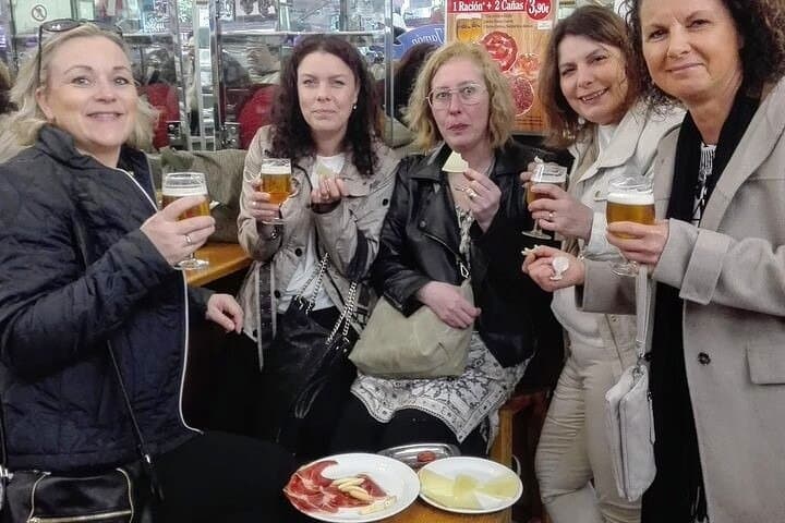 Madrid Local Tapas & History Tour with Dinner