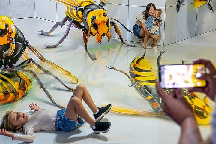 Museum of Illusions Guided Tour