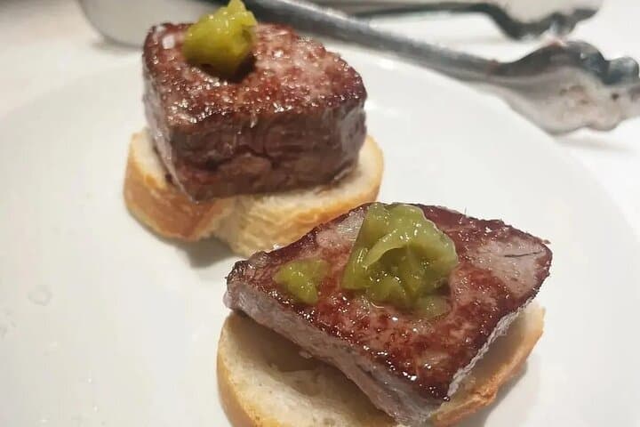 Pamplona Food Tour : Route of Pintxos Virales through the Old Town