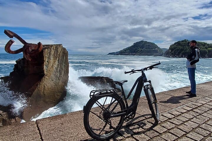 San Sebastián City Bike Tour