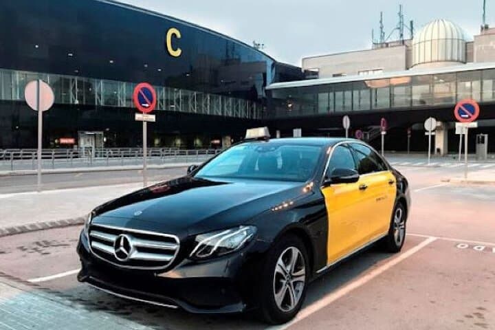 Private Taxi transfer from Barcelona Cruise port to Airport
