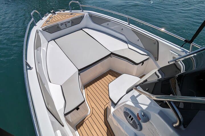 Boat rental without license B580 'Nica' (6p) - Can Pastilla