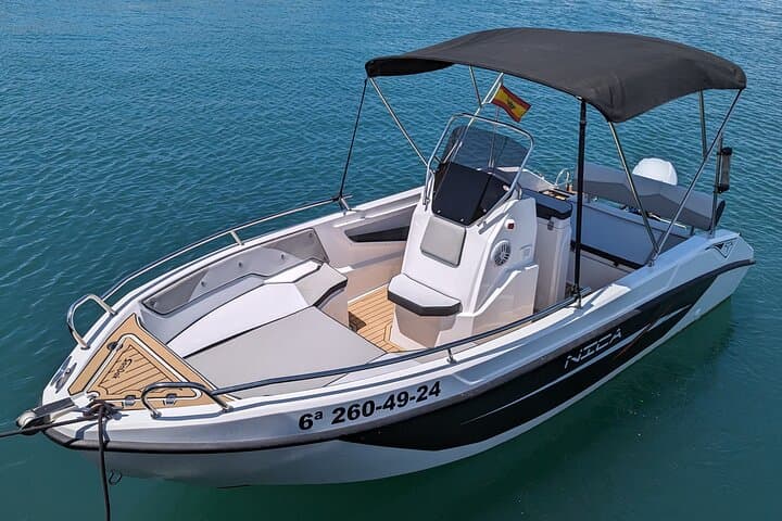 Boat rental without license B580 'Nica' (6p) - Can Pastilla