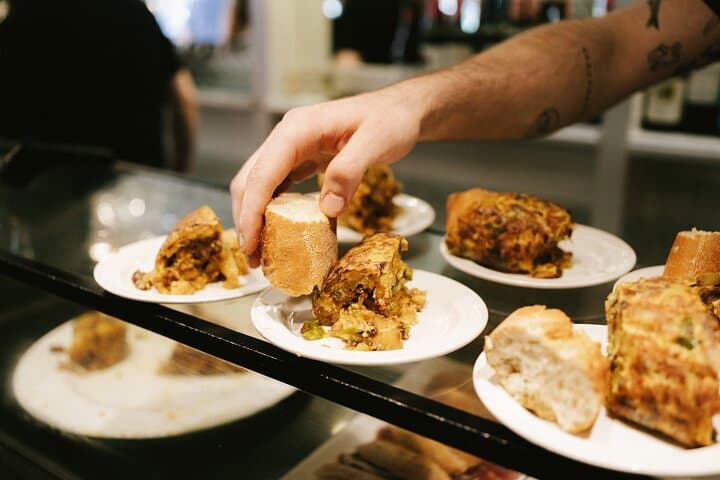 San Sebastian Centro Neighborhood Pintxos & Wine Tour