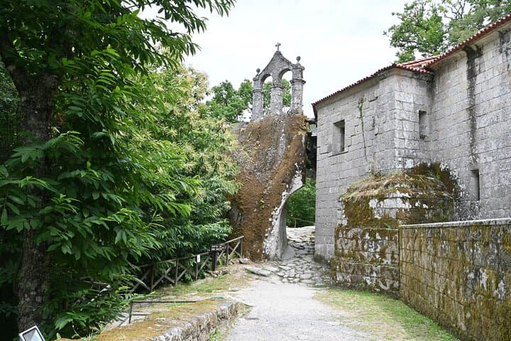 Ribeira Sacra Tour; Canyons, Sil River and Ourense