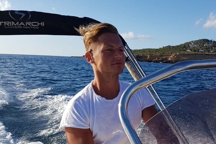 License-free boat rental Trimarchi Nica 53S