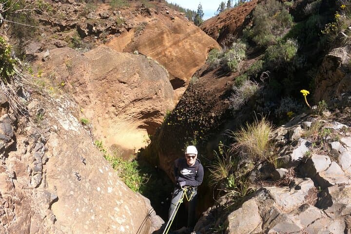Canyoning in Los Arcos
