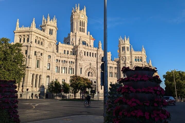 Walking Tour of Madrid Modern