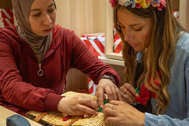 Design and Craft a Raffia Bag in Barcelona