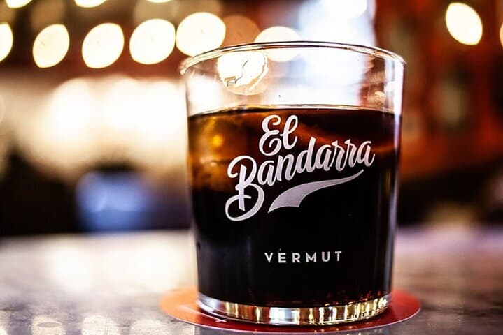 La Barceloneta Food Tour: Tapas & Culture + ebook