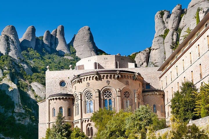Train Journey from Barcelona Shared Tour in Montserrat + Ebook