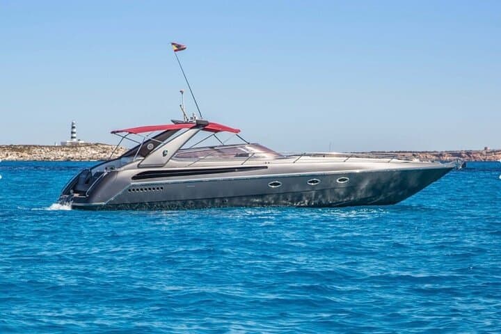 Private Yacht Tour with Drinks and Snorkeling in Gran Canaria