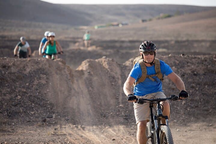 Coast to Coast PREMIUM eBike Tour; moderate level - 45 km