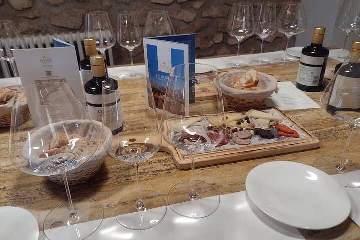 Small Group Winery Tour in Alicante
