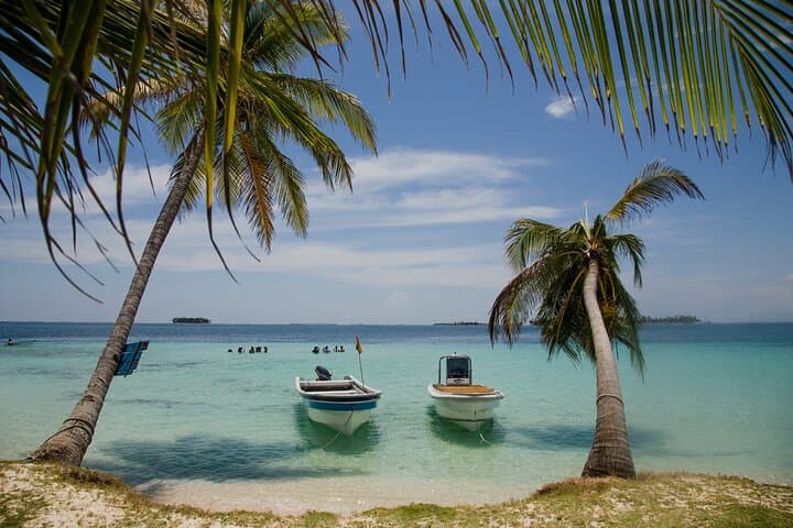 Dog Island: Snorkeling in San Blas and Typical Lunch