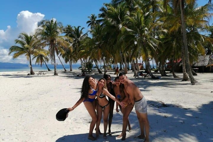 Dog Island: Snorkeling in San Blas and Typical Lunch
