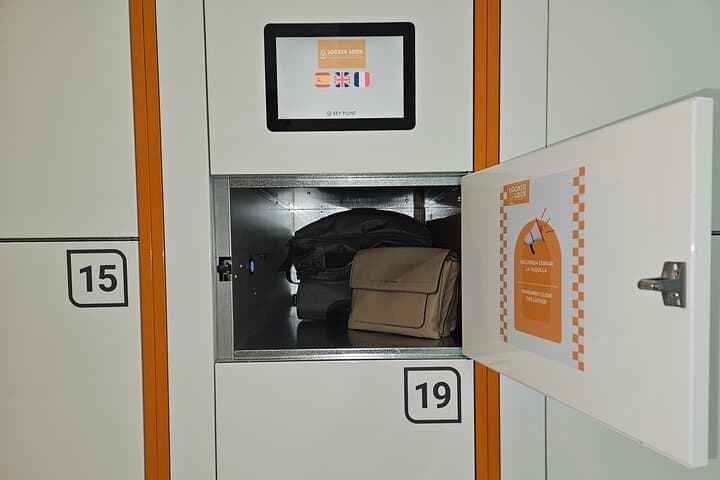 Luggage Storage in Barcelona / Locker / Luggage Storage