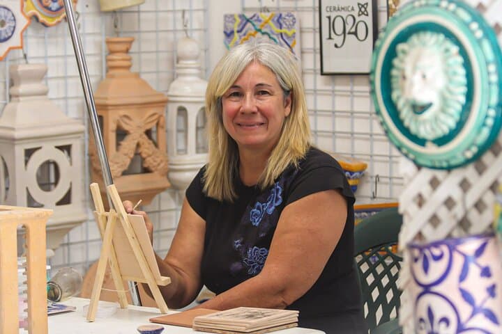 Ceramics classes in Seville – Learn lathe, majolica or mosaic