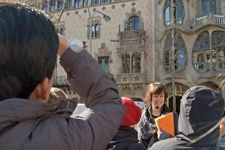 Gaudi & Sagrada Familia Donation-Based Tour in English