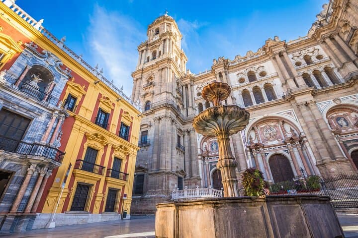 Family Discoveries in Málaga: A Cultural Private Tour