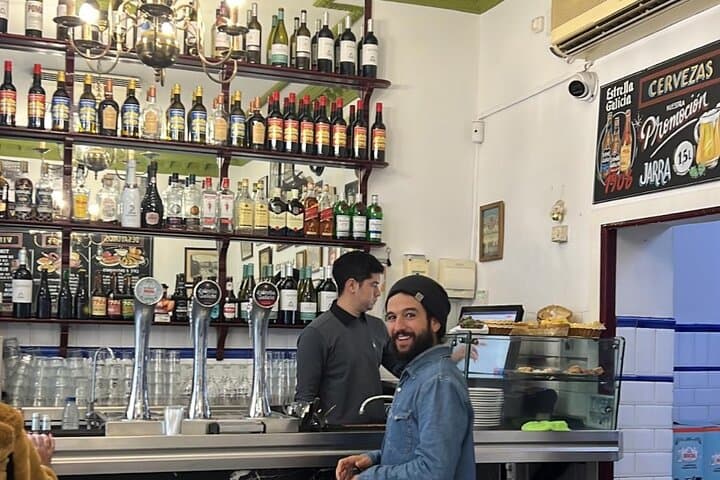 Private Gastronomic Wine and Local Food Tastings in Granada