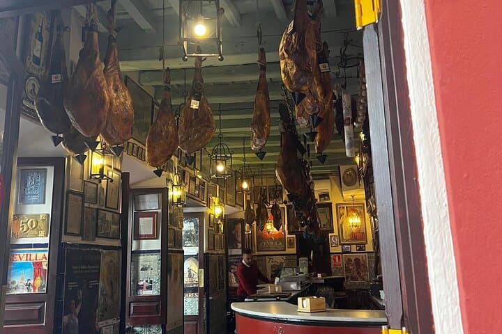 Private Gastronomic Wine and Local Food Tastings in Granada