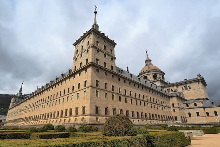 El Escorial - Royal Monastery, Palace, Basilica & Royal Tombs