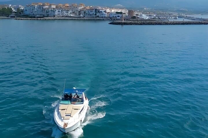 Yacht ride in Puerto Banús