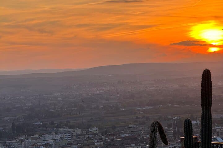 Sunset in Granada : Hidden viewpoints of the Albaicín
