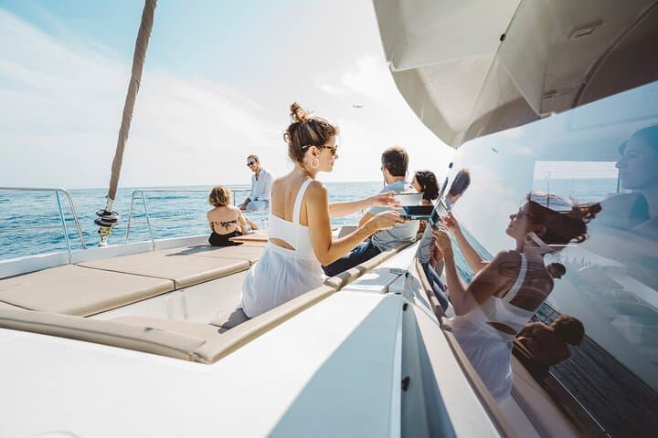 Luxury catamaran for private experiences in Barcelona