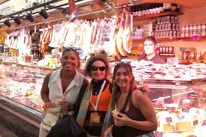 Boqueria & St Caterina Markets with Food & Tapas Small Group Tour
