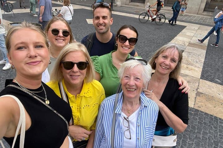 Boqueria & St Caterina Markets with Food & Tapas Small Group Tour